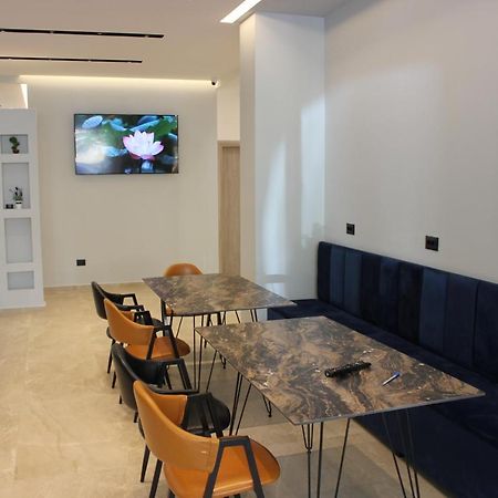 Central Boutique Hostel Саранда Екстер'єр фото