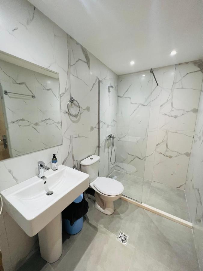Central Boutique Hostel Саранда Екстер'єр фото