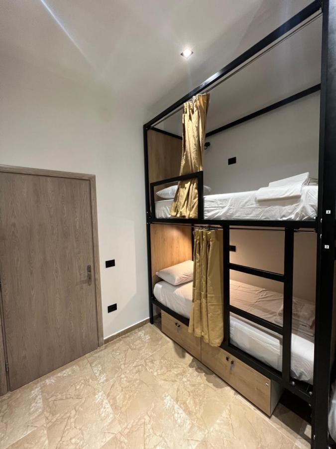 Central Boutique Hostel Саранда Екстер'єр фото