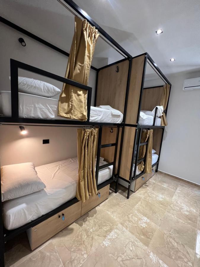 Central Boutique Hostel Саранда Екстер'єр фото