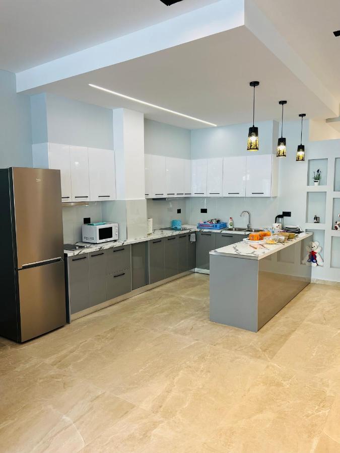 Central Boutique Hostel Саранда Екстер'єр фото